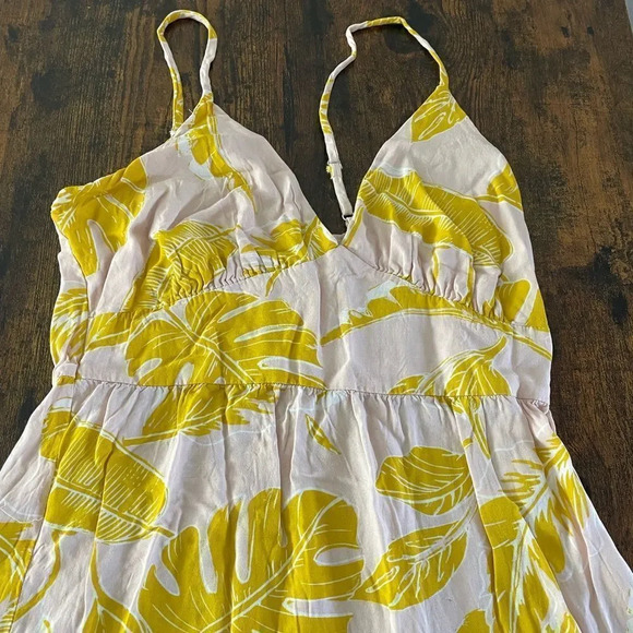 Wild Fable Leaf Print Sleeveless Tiered
Dress - Picture 6 of 11